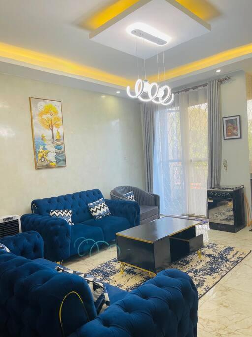 Renex Homes Namugongo Buitenkant foto