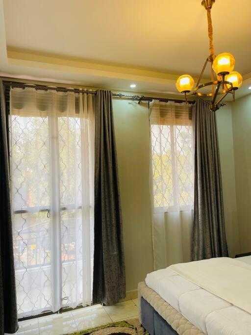 Renex Homes Namugongo Buitenkant foto