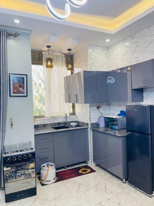 Renex Homes Namugongo Buitenkant foto